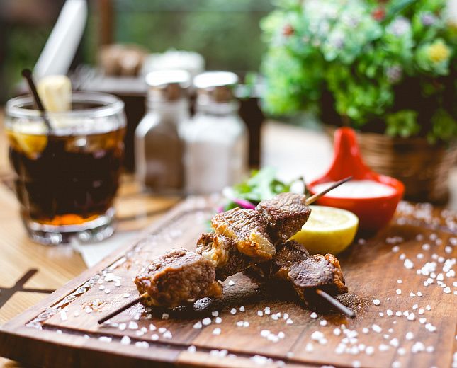 Впереди самые любимые теплые праздники, мы приглашаем вас их отметить в НЕШАЛАШИ!